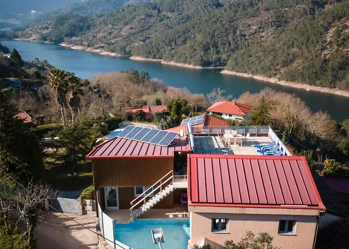 Casa Do Lagar Feriehus Geres